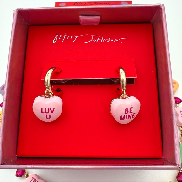 💕 Betsey Johnson Candy Hearts Necklace Earrings Set - Picture 5 of 9